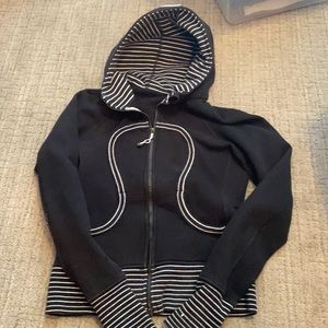 Lululemon scuba hoodie black and white
